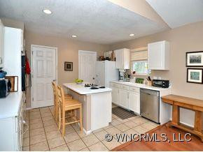 116 FOOTHILLS DRIVE - Photo 6