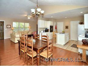 116 FOOTHILLS DRIVE - Photo 8