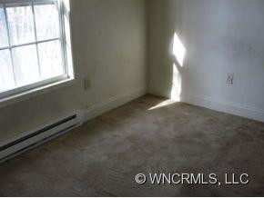 13 ARBUTUS ROAD - Photo 4