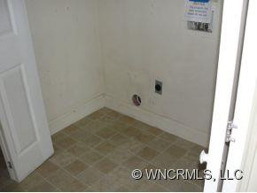 13 ARBUTUS ROAD - Photo 5
