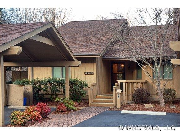 1105 Red Oak Drive