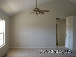 313 HEMLOCK SPRINGS TRAIL - Photo 4