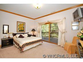 202 GLENROY COURT - Photo 15