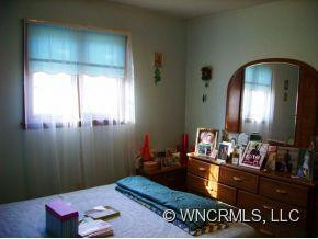 62 KENNEDY ROAD ANNEX - Photo 11