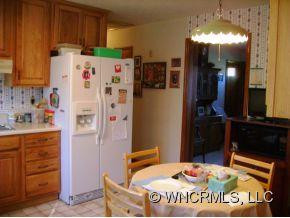 62 KENNEDY ROAD ANNEX - Photo 6