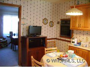 62 KENNEDY ROAD ANNEX - Photo 8