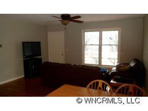 11 W Hall Heights - Photo 2