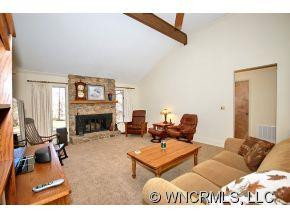 214 Woodland Court - Photo 2