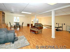 214 Woodland Court - Photo 11