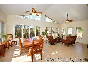 214 Woodland Court - Photo 4