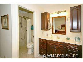 214 Woodland Court - Photo 8