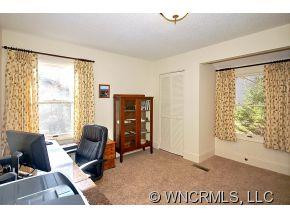 214 Woodland Court - Photo 10