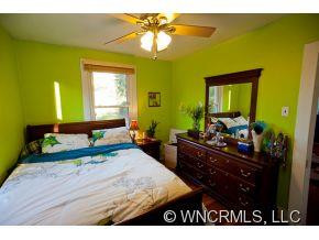 9 Enka Pine St - Photo 12