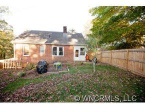 9 Enka Pine St - Photo 5
