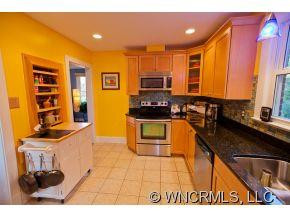 9 Enka Pine St - Photo 7