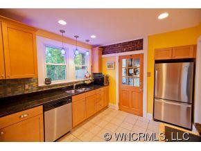 9 Enka Pine St - Photo 8