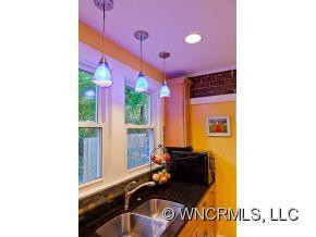9 Enka Pine St - Photo 9