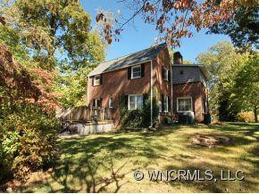 1 Enka Hillcrest Street - Photo 2