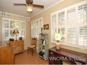 1 Enka Hillcrest Street - Photo 5