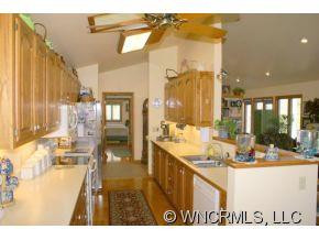 79 Mountain View Rd - Photo 3