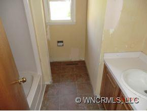 2049 Willow Road - Photo 7