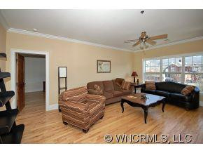155 S. Lexington Ave. #404B - Photo 3