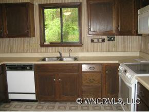210 Mockingbird Drive - Photo 3
