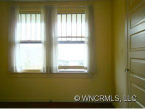 194 Pennsylvania Avenue - Photo 17