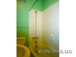 194 Pennsylvania Avenue - Photo 19