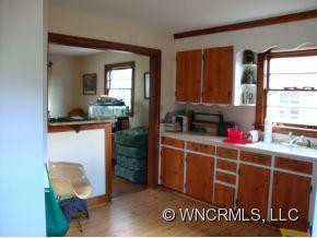136 Davenport Rd - Photo 5