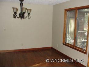 200 Pheasant Run - Photo 4