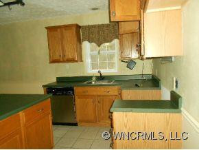 482 April Park Drive - Photo 11
