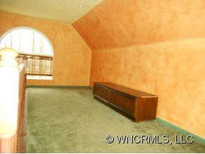 482 April Park Drive - Photo 15