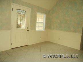 482 April Park Drive - Photo 5
