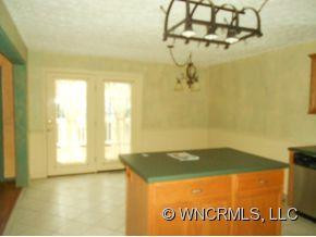 482 April Park Drive - Photo 10