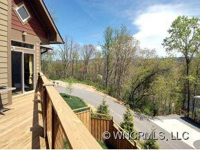 33 SUNRISE DRIVE - Photo 12