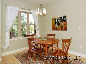 33 SUNRISE DRIVE - Photo 4