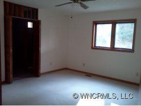 166 Seasons Dr - Photo 8