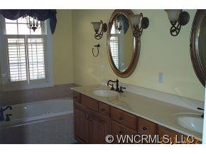 105 Vintage Rd - Photo 8