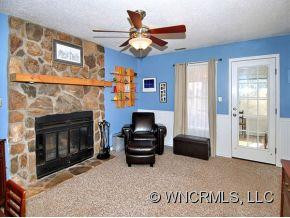 58 LYNWOOD CIRCLE - Photo 2