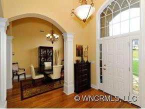 22 BAINBRIDGE COURT - Photo 3