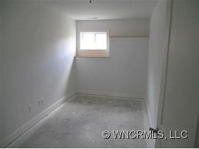 153 Oak Park Drive - Photo 11
