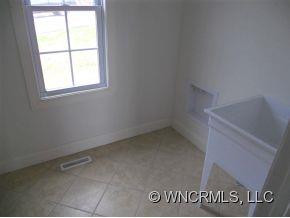 153 Oak Park Drive - Photo 12