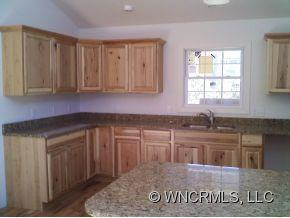 153 Oak Park Drive - Photo 4