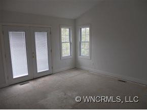 153 Oak Park Drive - Photo 8