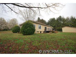 25 Elliot Road - Photo 2