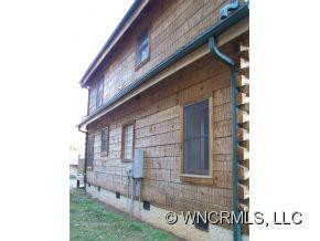 108 Pheasant Street - Photo 2