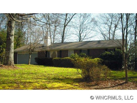 3 Oak Grove Rd