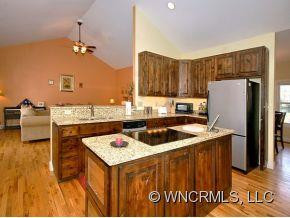 178 CRYSTAL HEIGHTS DRIVE - Photo 6