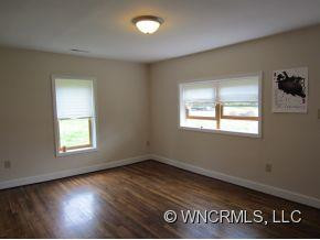 20 Midwood Drive - Photo 2